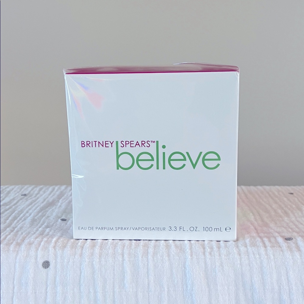 Britney Spears Believe Perfume - Picture 2 of 7